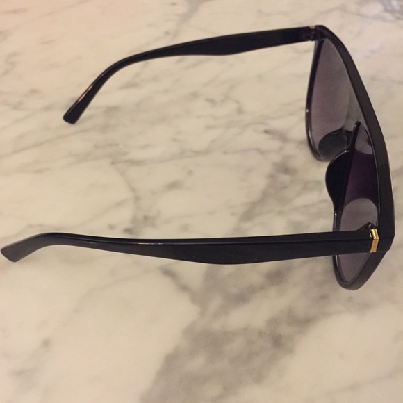 Sunglasses - Picture 5 of 5